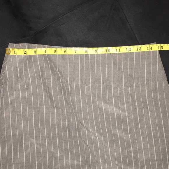 Banana Republic Skirt - Picture 4 of 5